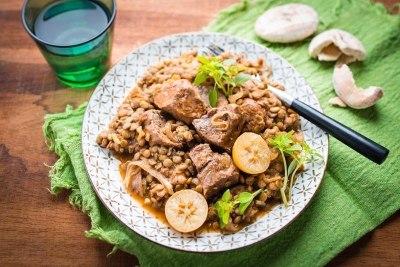 Hovězí maso s čočkou a citronem – recept pro chytrý hrnec Tefal Cook4Me+