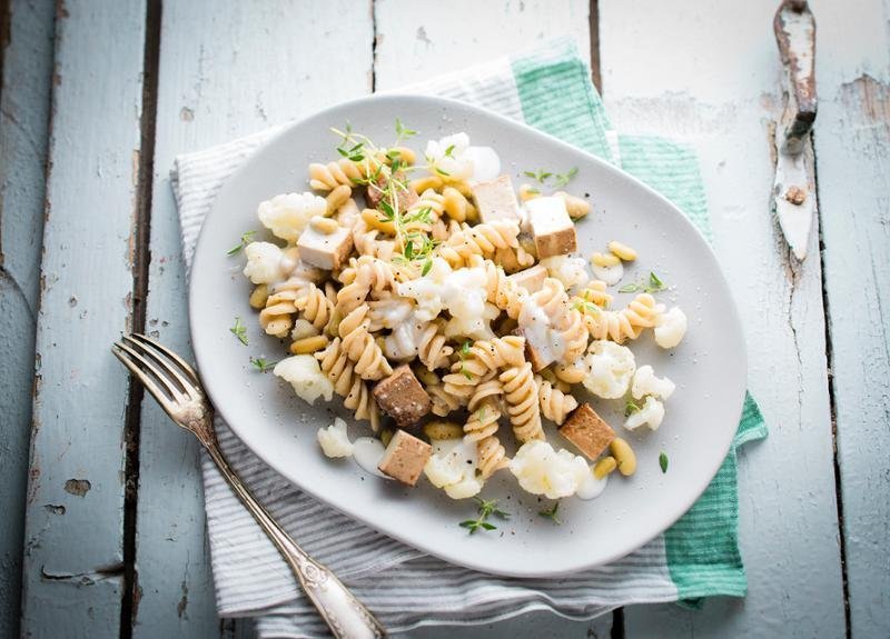 Füstölt tofus tésztás egytálétel – recept Tefal Cook4Me+