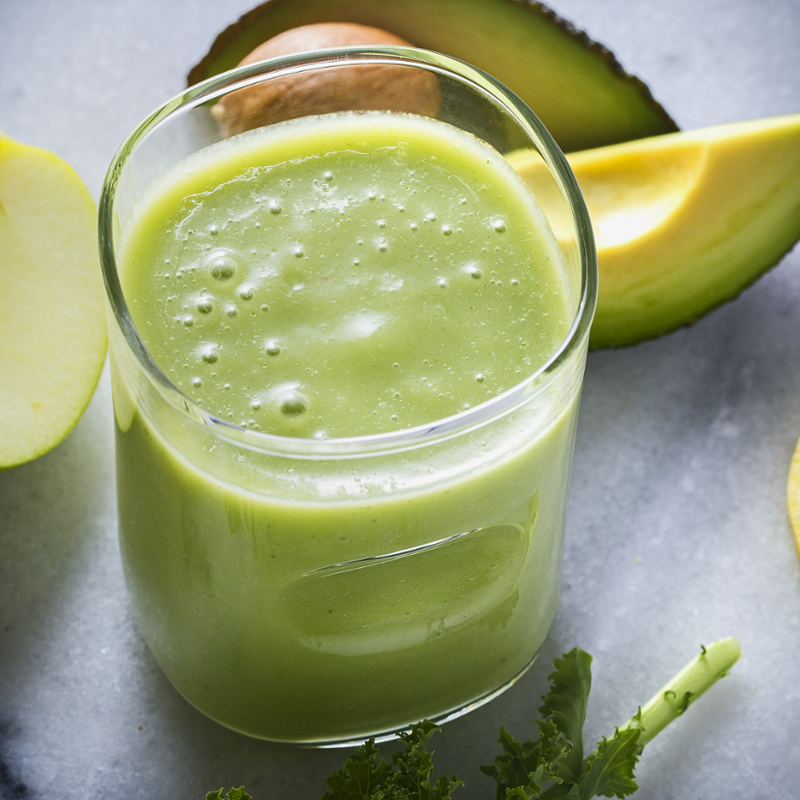 Antioxidační smoothie z kapusty, jablka a avokáda