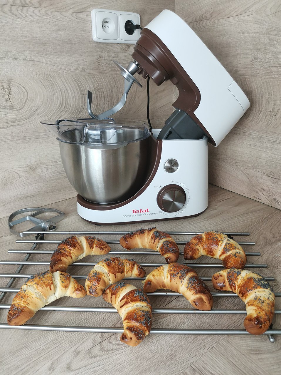 Recept na Loupáčky v kuchyňském robotu Masterchef Gourmet Baking with kids QB51K138