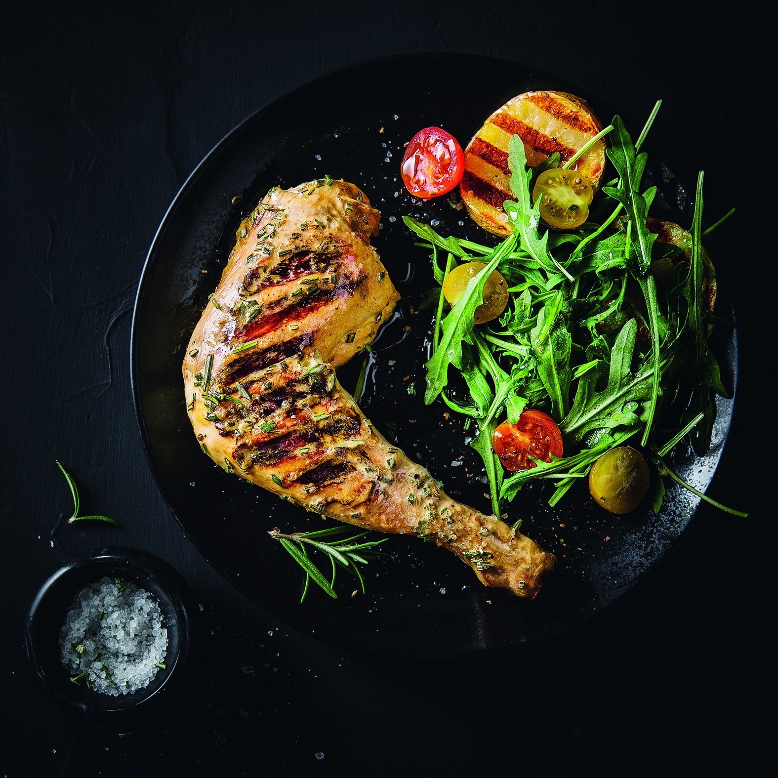 Kuřecí stehna s rozmarýnem v jogurtové marinádě – recept pro Tefal Easy Fry Oven & Grill