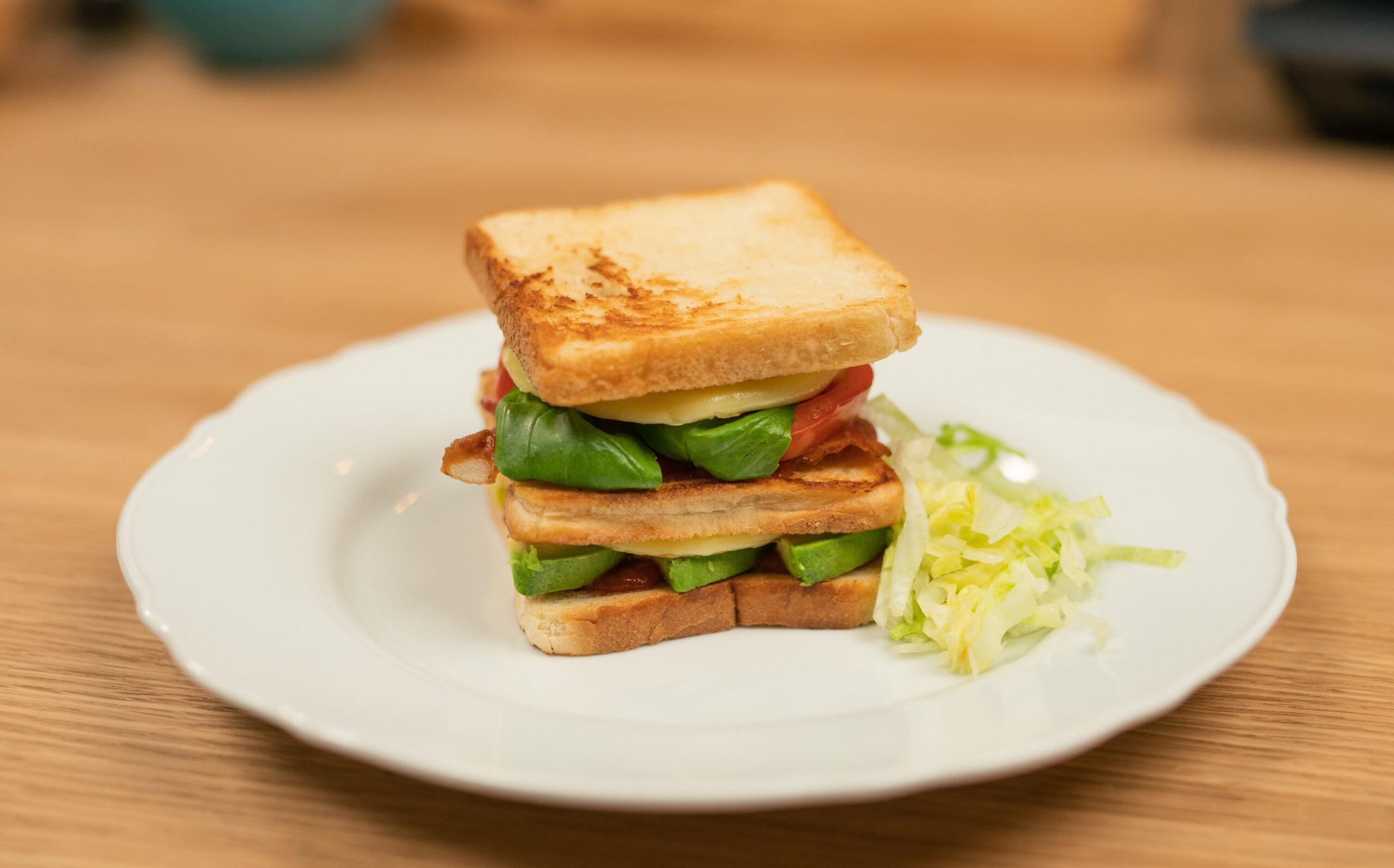 Sendvič s avokádem a Sýrem Madeta na pánev Tefal Unlimited