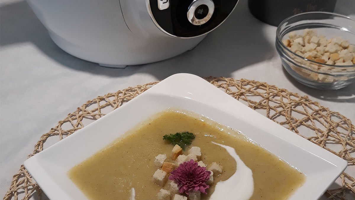 Cuketová polévka v Cook4me+ – recept od @rychle_fit_recepty