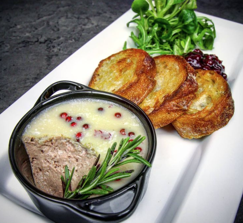 Jemná játrová paštika s bylinkami – recept od @davidvkuchyni pro Tefal InfinyMix+