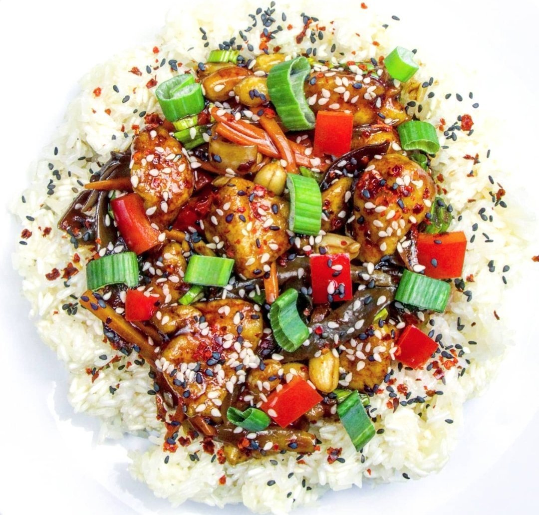 Kuře kung-pao s rýží – recept od @davidvkuchyni pro chytrý multifunkční hrnec Tefal Cook4me+ CY8511