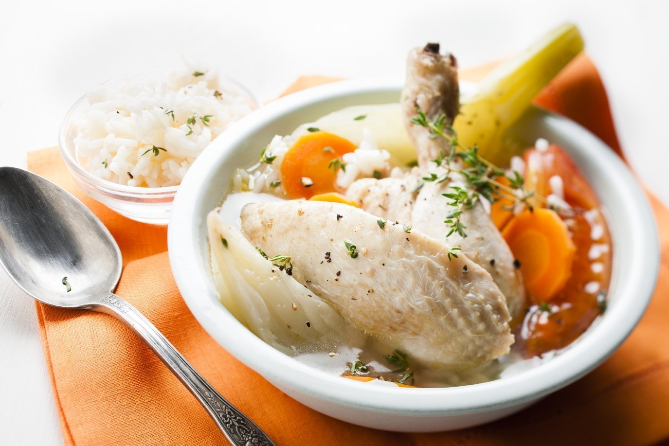 Kuřecí směs se zeleninou a bramborem – recept v chytrém multifunkčním hrnci Tefal Cook4me+