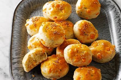 Sýrové bochánky s pažitkou – recept pro varný kuchyňský robot Tefal Click and Cook