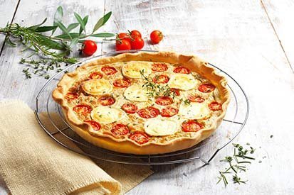 Rajčatový koláč s kozím sýrem – recept pro varný kuchyňský robot Tefal Click and Cook