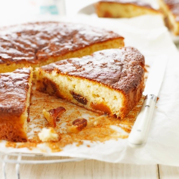 Jogurtový koláč se sušeným ovocem – recept pro varný kuchyňský robot Tefal Click and Cook