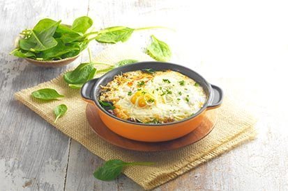 Zapékaná vejce se špenátem a chorizem – recept pro varný kuchyňský robot Tefal Click and Cook