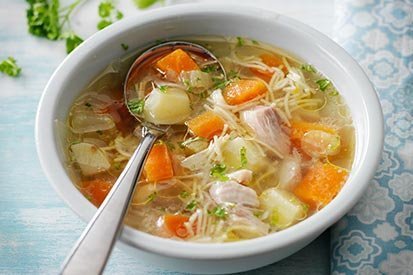 Kuřecí vývar s nudlemi – recept pro varný kuchyňský robot Tefal Click and Cook