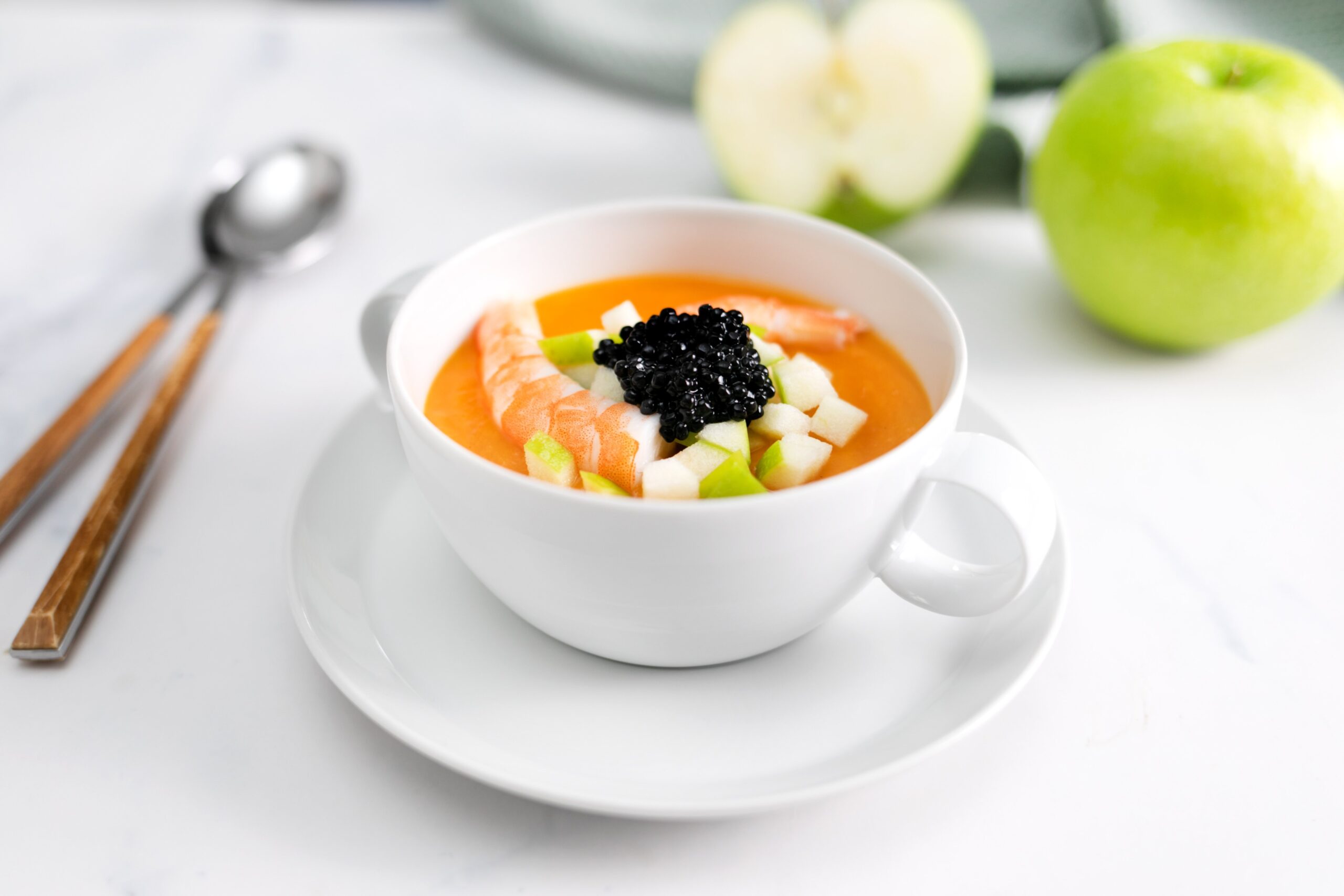 Batátová kari polévka s krevetami a kaviárem – recept pro varný kuchyňský robot Tefal Click and Cook