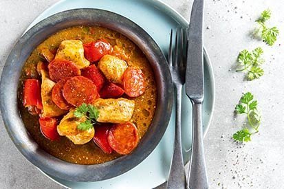 Kuřecí ragú s chorizem – recept pro varný kuchyňský robot Tefal Click and Cook