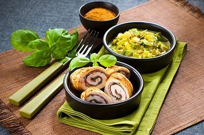 Plněná kuřecí roláda – recept pro varný kuchyňský robot Tefal Click and Cook