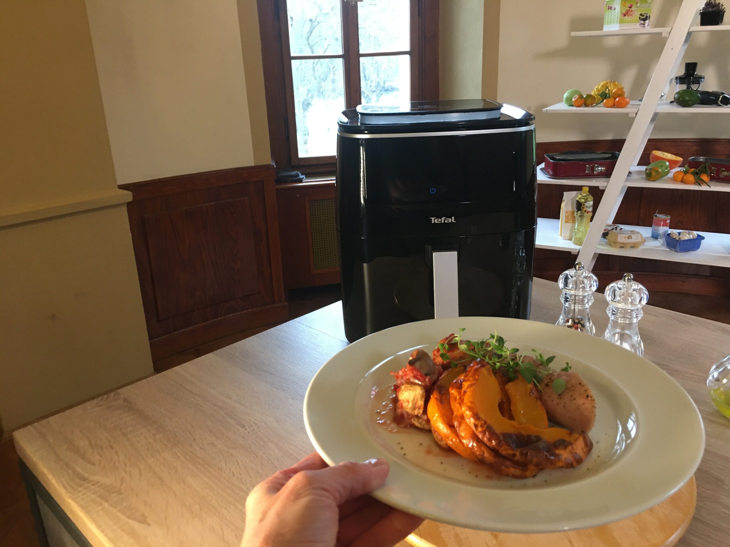 Plněná krůtí roláda s bazalkou a mozzarellou, pečená dýně, žampionové ragú #tefalfitmenu