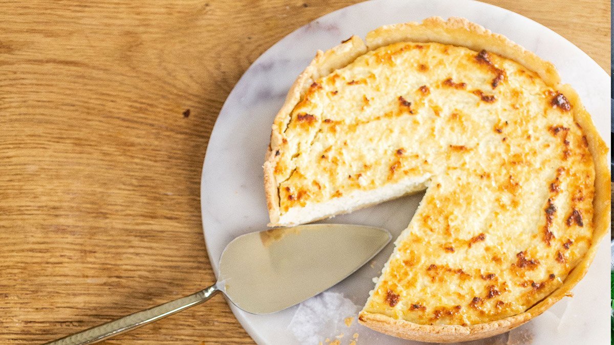 Túrós pite eperöntettel