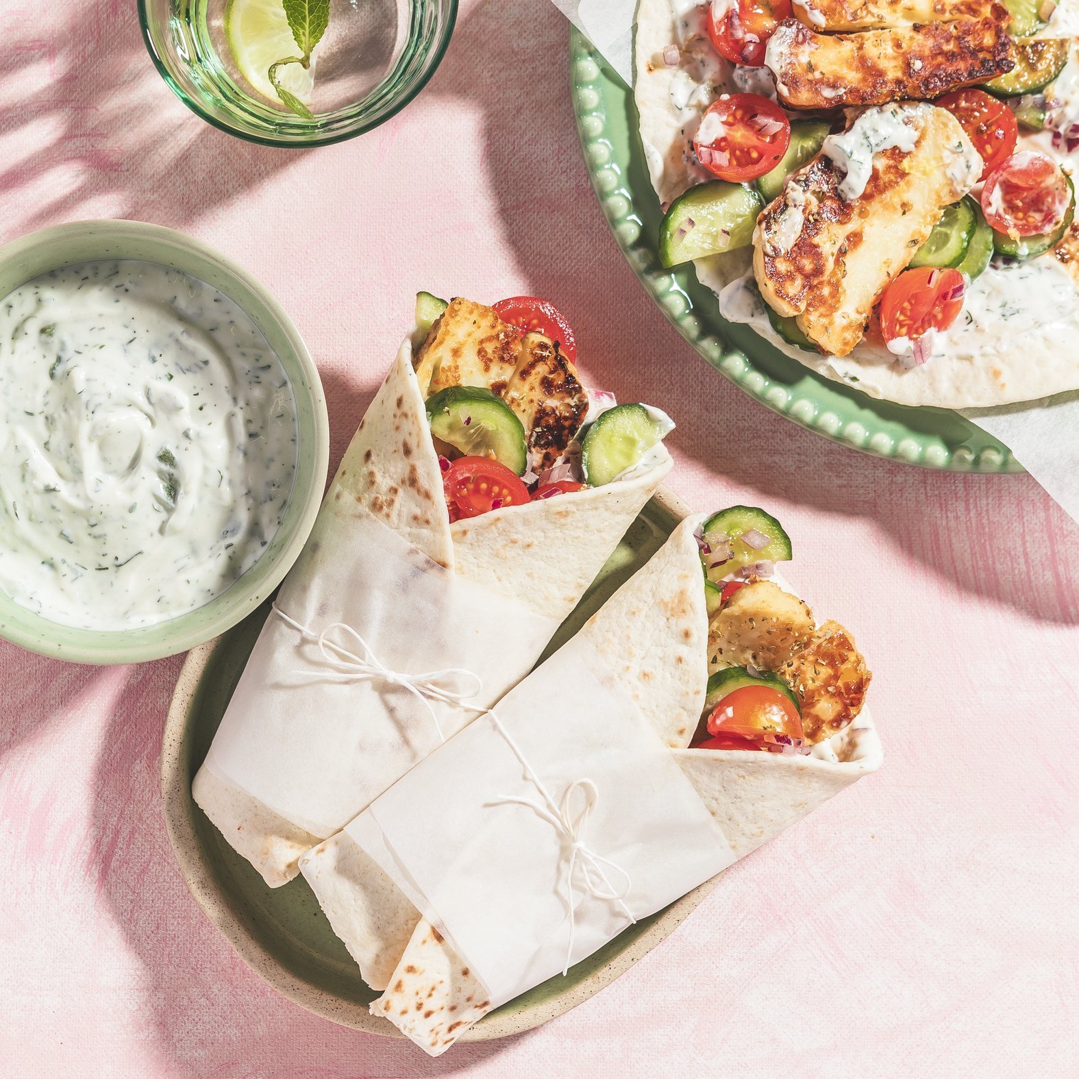 Gyros s halloumi a letní zeleninou