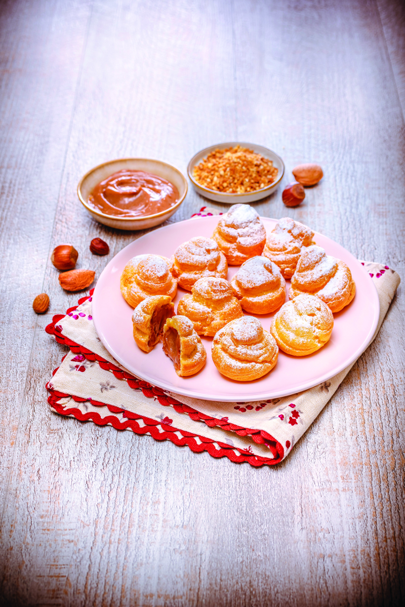 Choux au craquelin (Ropogós krémes puffancsok) – A Tefal Coach Black QB900838 konyhai robotgép receptje