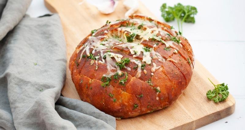 Fokhagymás kenyér – A Tefal Coach Black QB900838 konyhai robotgép receptje