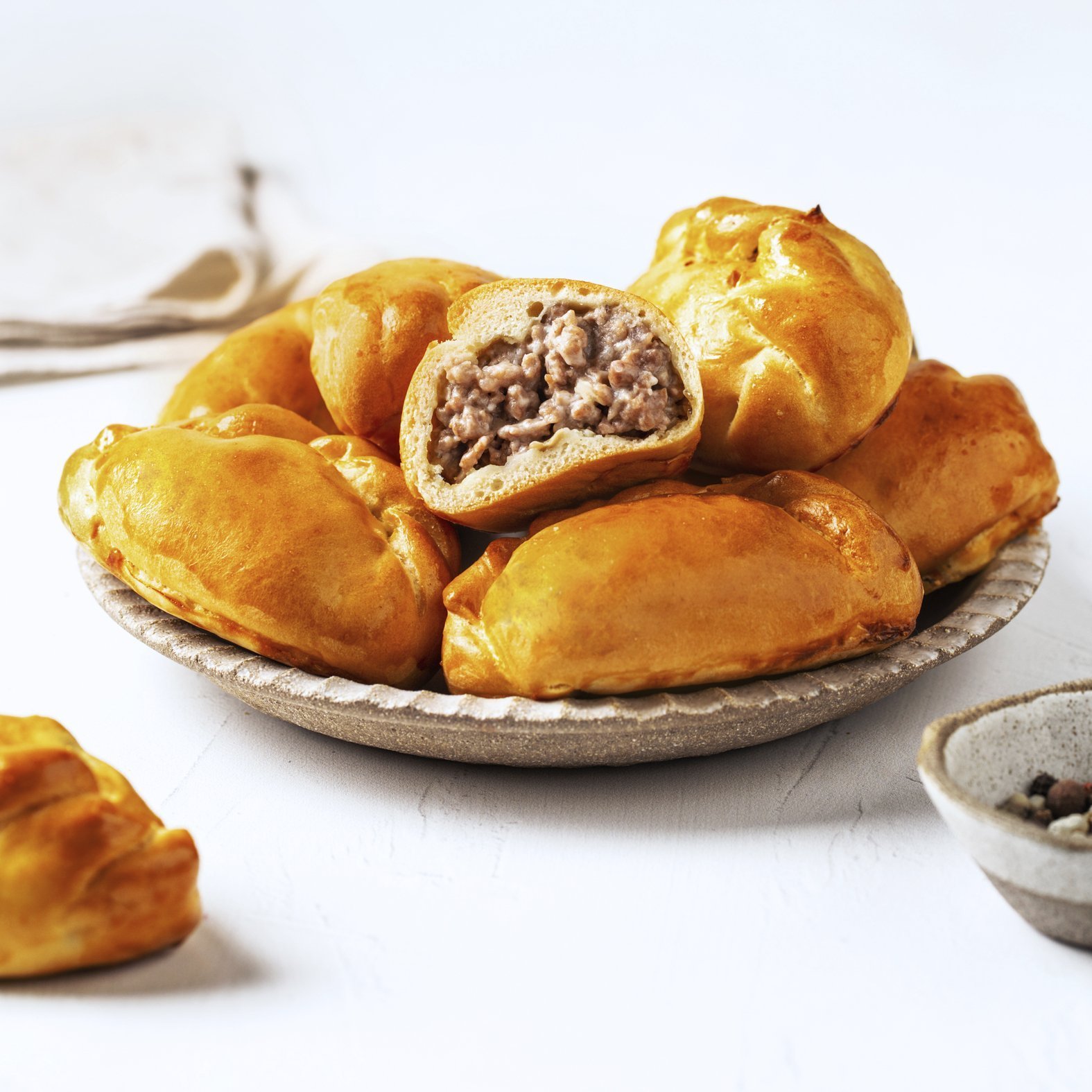 Húsos piték – A Tefal Coach Black QB900838 konyhai robotgép receptje