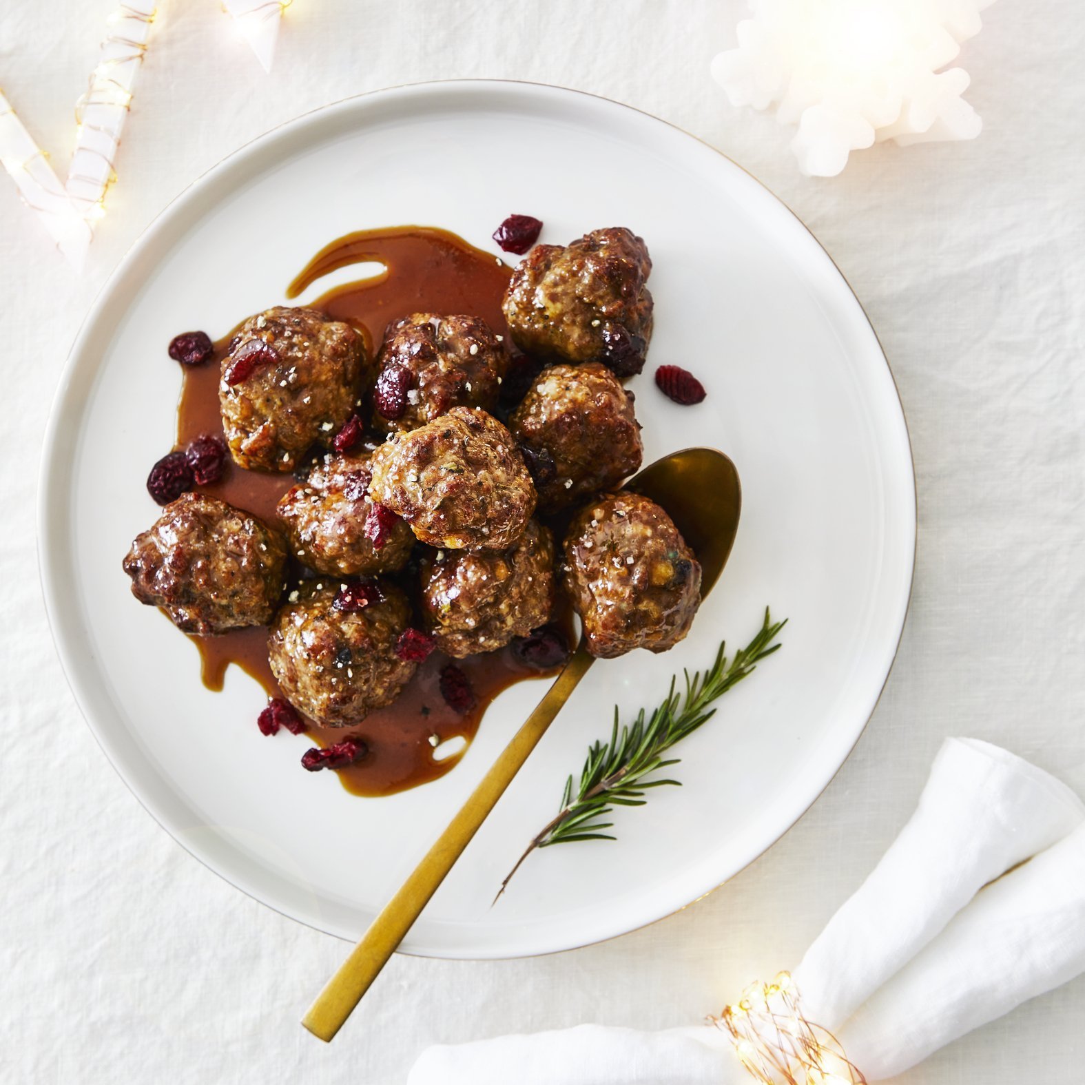 christmas cranberry balls.jpg