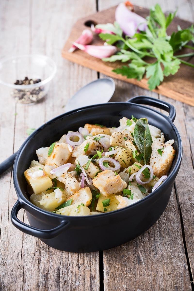 Zeleninový hrnec s treskou a pastinákem