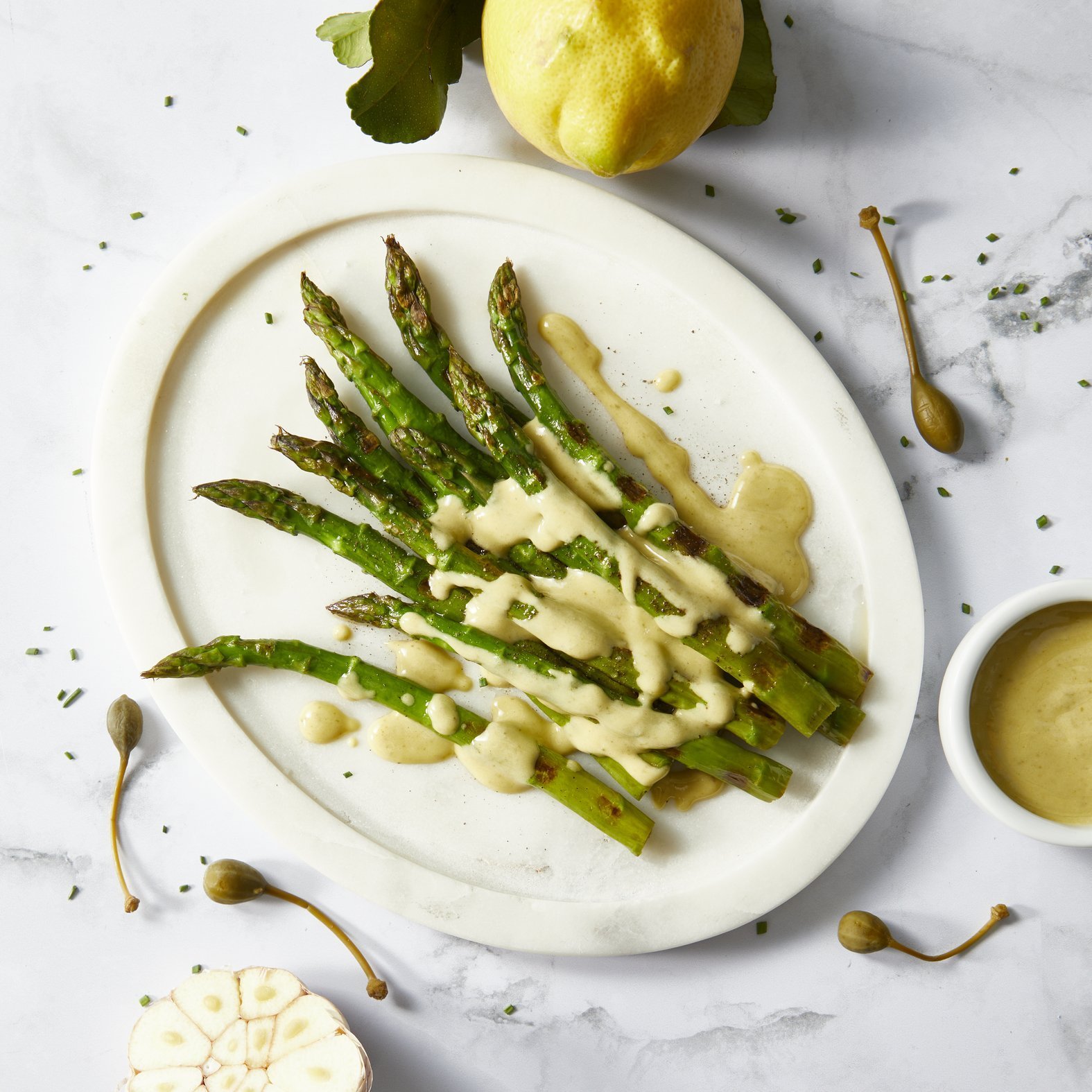 Křupavý grilovaný chřest