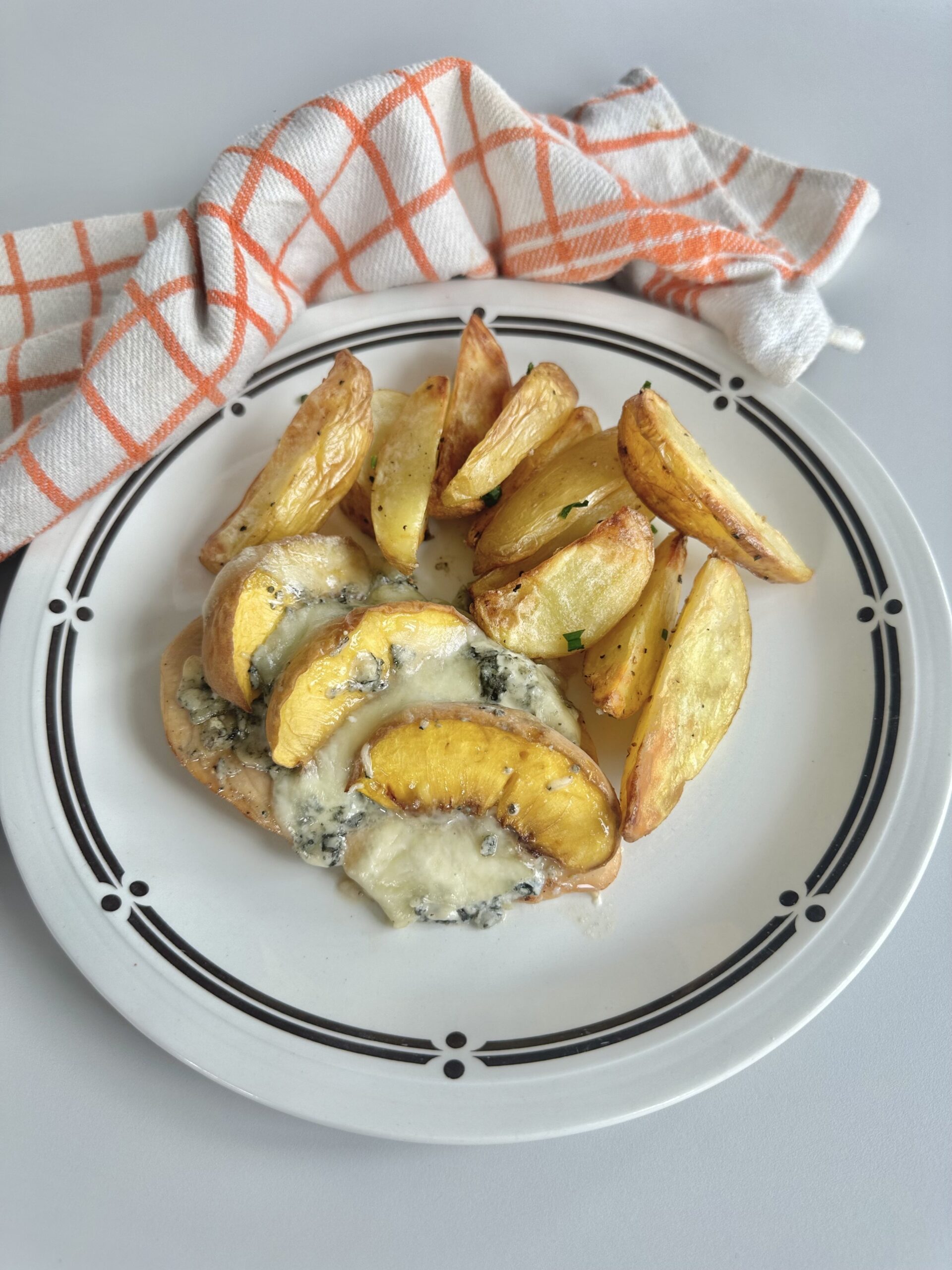 Csirkemell sült barackkal és sajttal – Forrólevegős sütő Tefal Easy Fry & Gril 2in1 XXL EY801D15