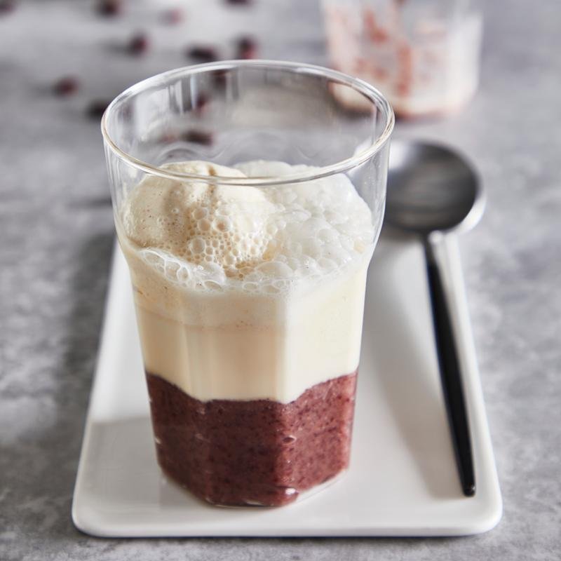 Azuki vörösbab paszta jeges latte – Koreai recept a Perfectmix Cook Tabletop Mixerhez