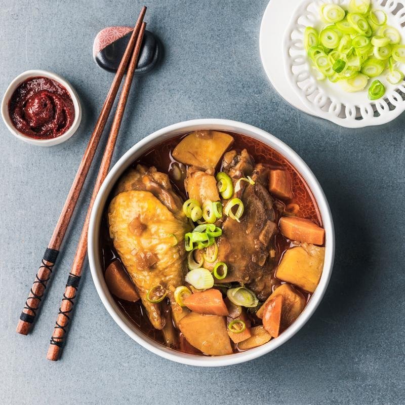 Fűszeres csirkepörkölt – Koreai recept a Tefal Cook4Me+ multifunkciós elektromos kukta