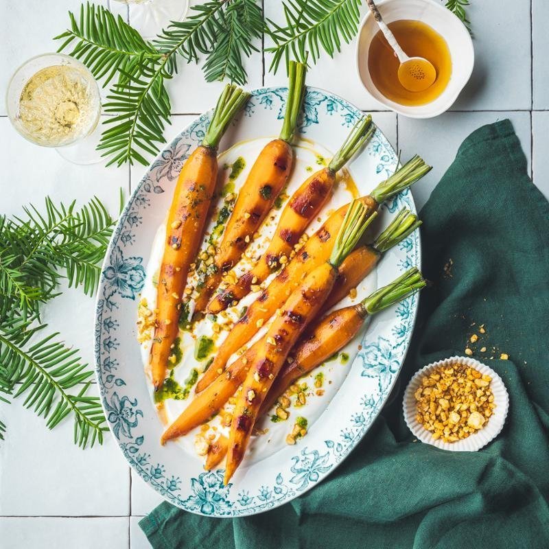 Grillezett sárgarépa joghurtos mártással és pestóval – az Optigrill Elite XL-hez készült recept