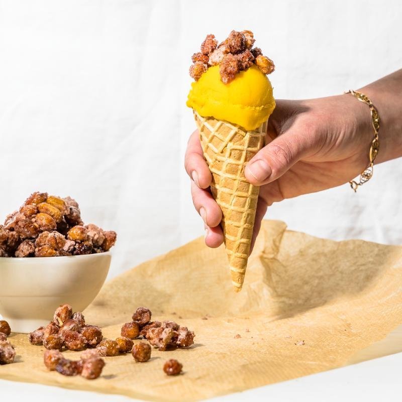 Kandované arašídy (poleva na zmrzlinu) – Zdravá horkovzdušná fritéza 3 v 1 EASY FRY & STEAM FW201