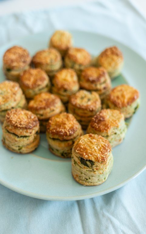 Medvehagymás pogácsa – Konyhai robotgépek Tefal Coach Black QB900838